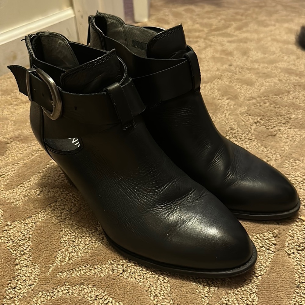 **Vionic Booties** - image 1